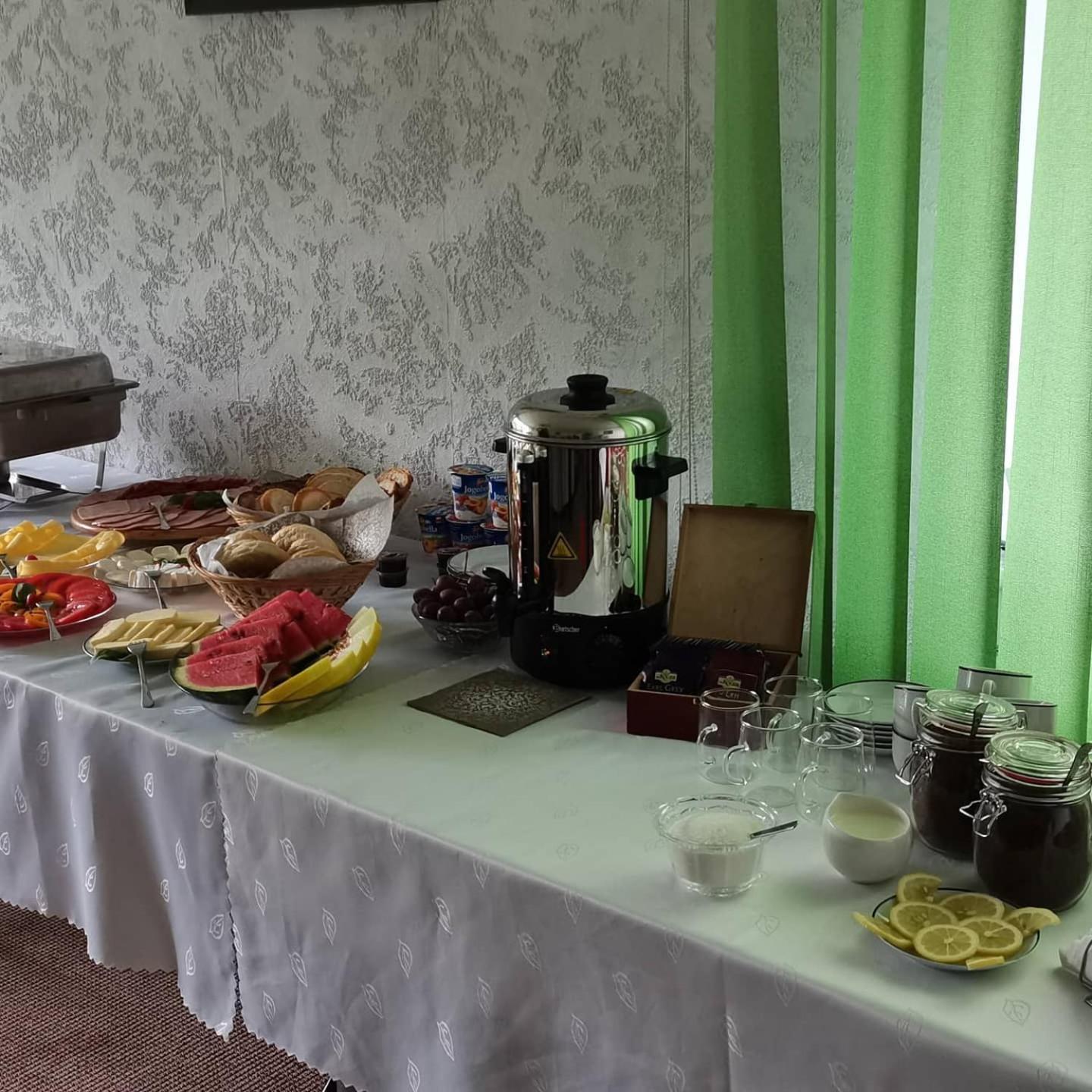 Uslugi Noclegowe I Gastronomiczne Dla Ludnosci Robert Mielcarek Kobyla Gora Bagian luar foto